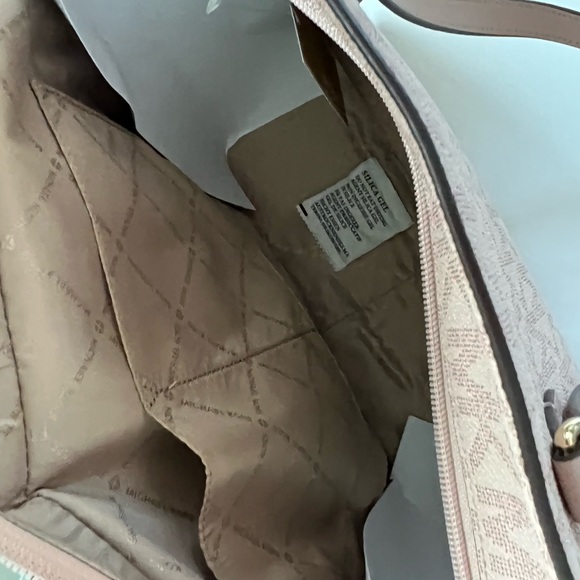 NWT MICHAEL KORS SYLVIA MEDIUM TOTE HANDBAG - Picture 7 of 9